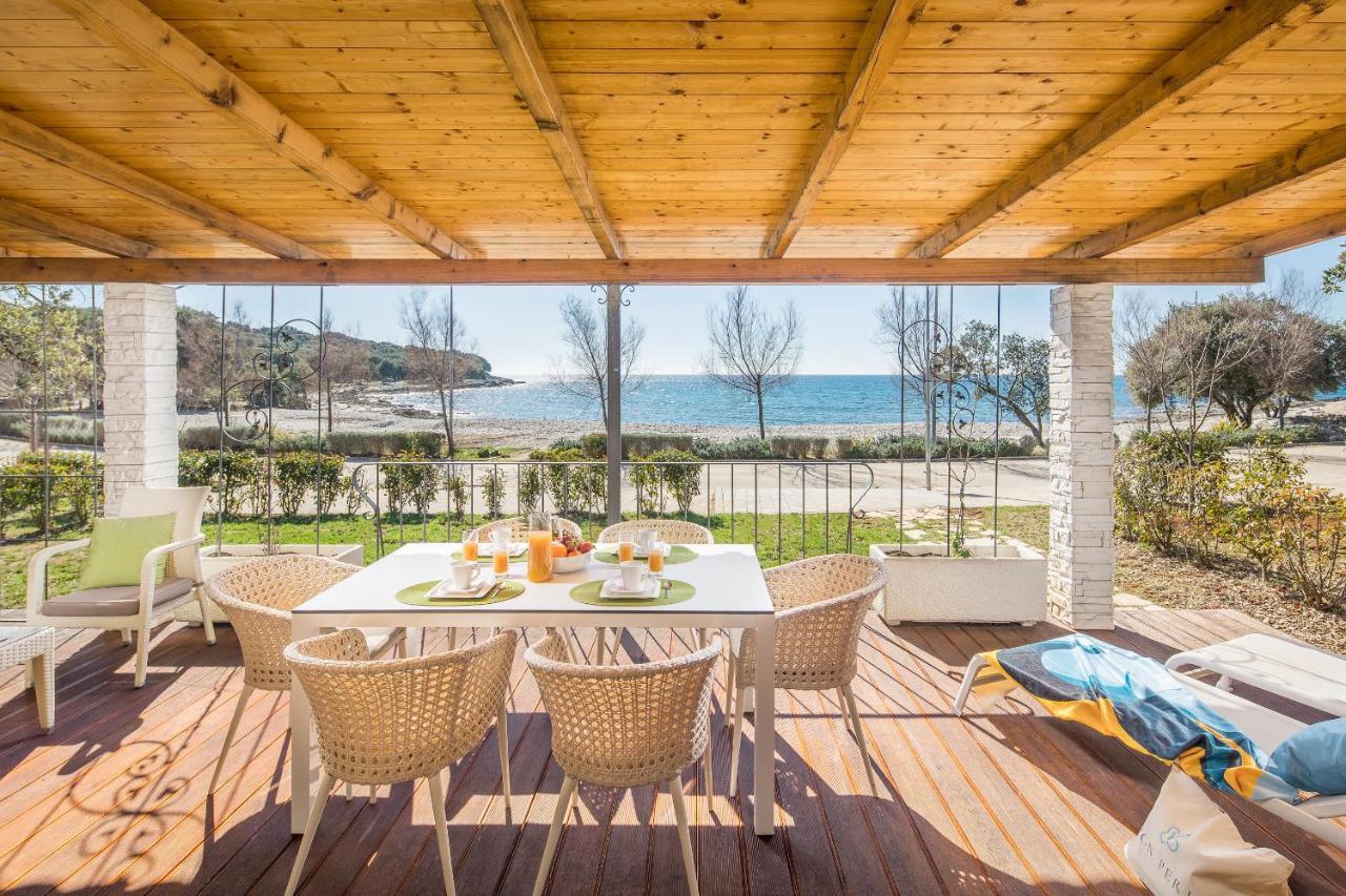 Camping Homes Mon Perin Bale Esterno foto
