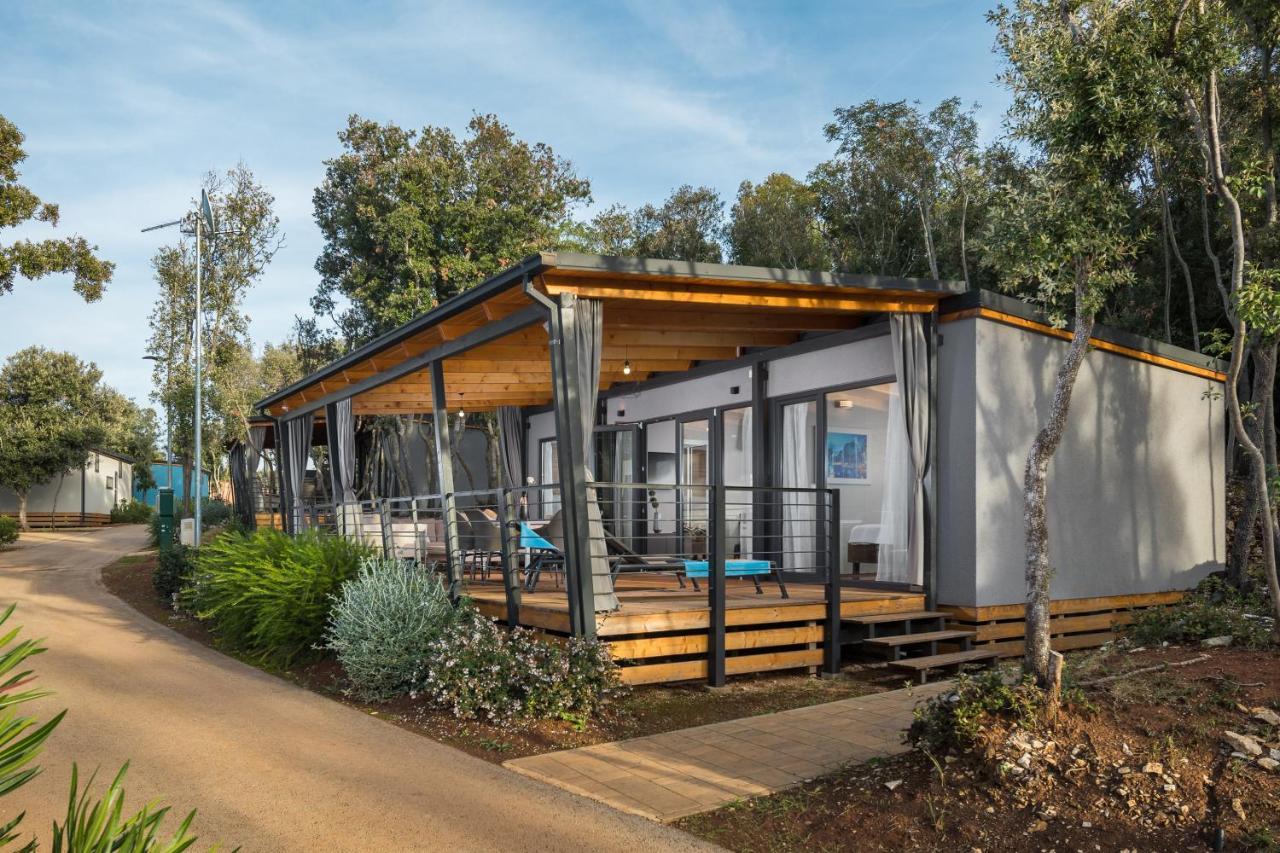 Camping Homes Mon Perin Bale Esterno foto