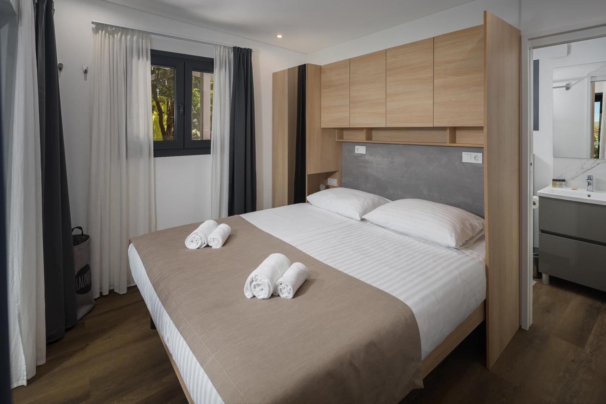 Camping Homes Mon Perin Bale Esterno foto