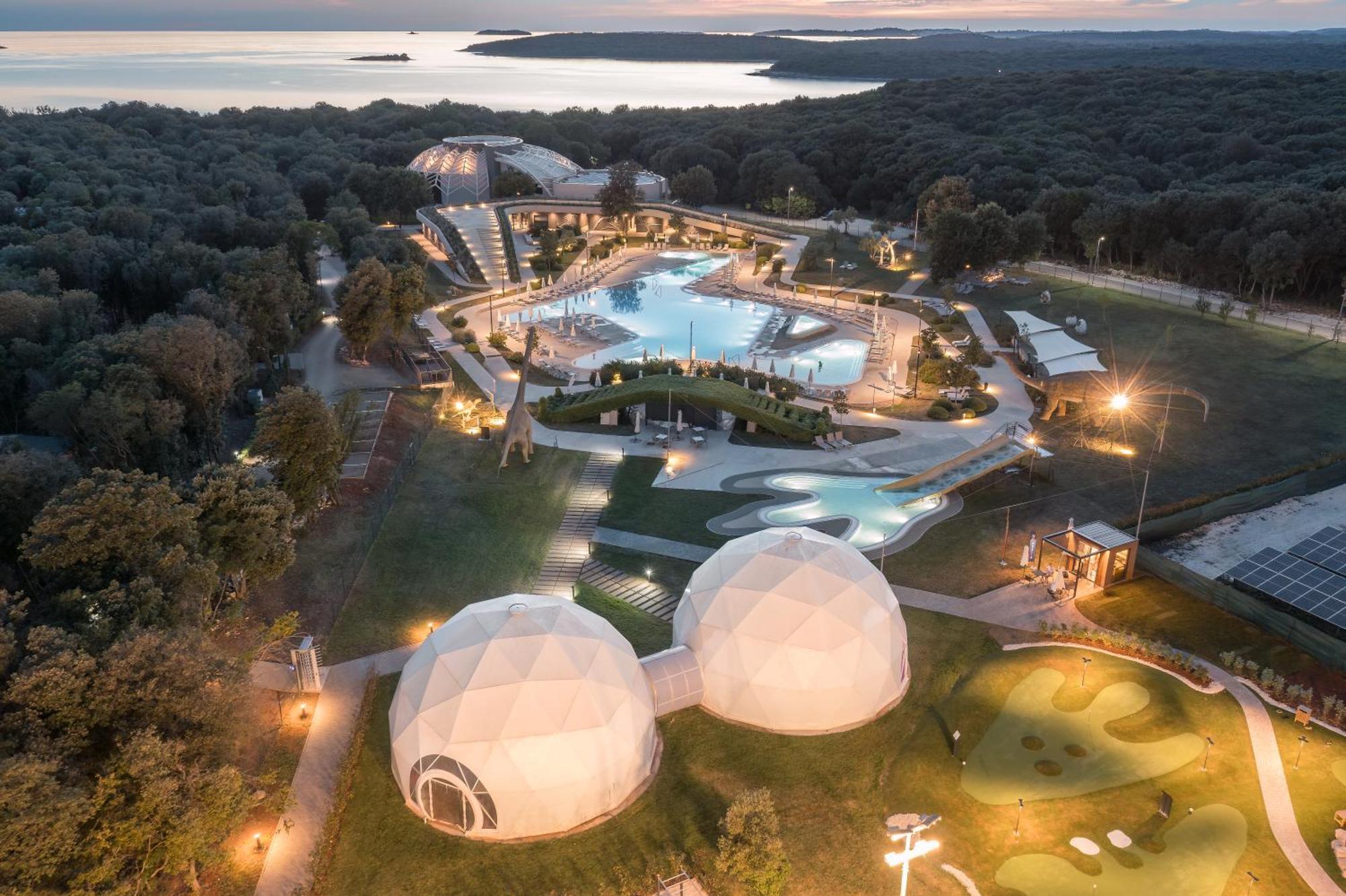 Camping Homes Mon Perin Bale Esterno foto